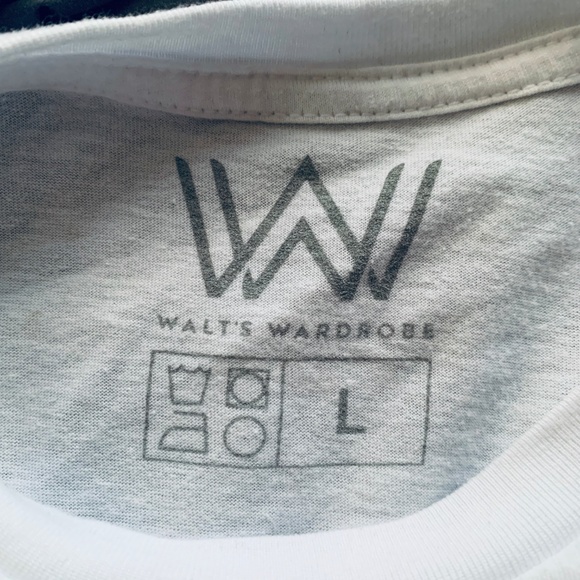 Walts Wardrobe Queen of Hearts Tee L - Picture 4 of 4